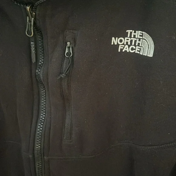 North Face men’s large black fleece jacket - Picture 4 of 4